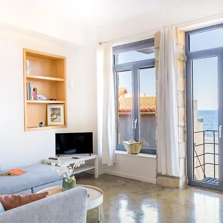 Апартаменты Eyge Transformed Modern By The Sea-new! Ханья