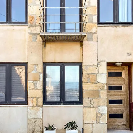 Апартаменты Eyge Transformed Modern By The Sea-new!
